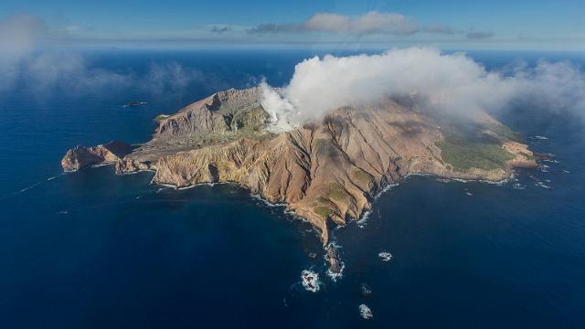 125 White Island.jpg